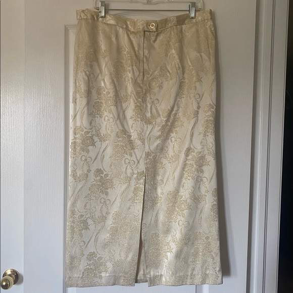 π¨π¦ MADE IN CANADA π 2 piece Mother of the Bride Suit βοΈ Expressions by Mr. Suli - Picture 9 of 12